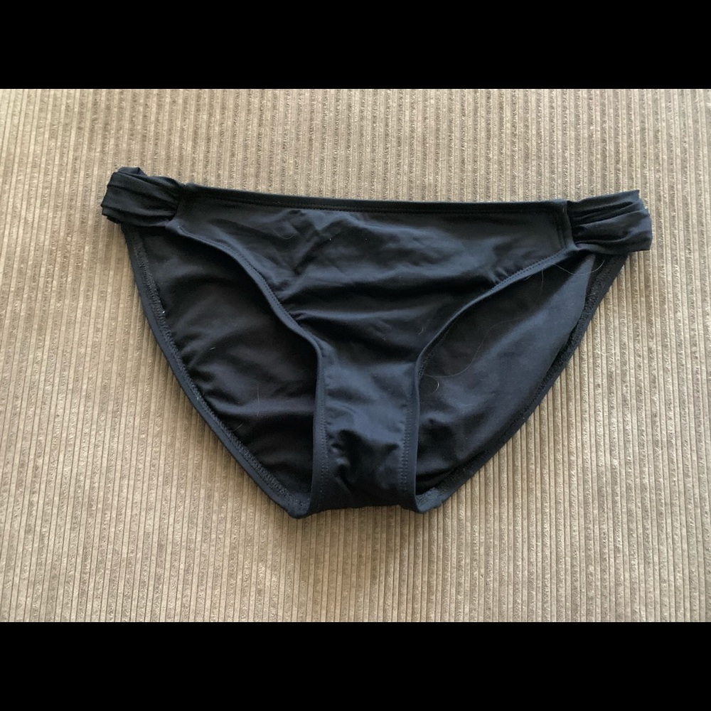 Bikini bottoms